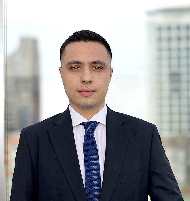 Avukat Emre Yenidünya